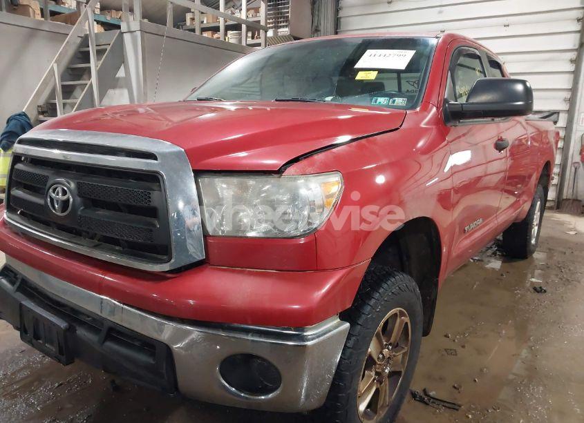 Photo 2 of 2011 Toyota Tundra GRADE 4.6L V8 (VIN 5TFUM5F17BX025121)