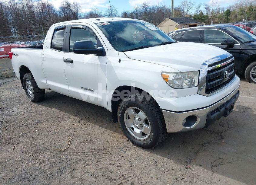 2013 Toyota Tundra GRADE 4.6L V8 (VIN 5TFUM5F17DX045310) main photo