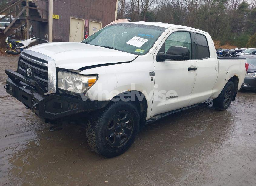 Photo 2 of 2010 Toyota Tundra GRADE 4.6L V8 (VIN 5TFUM5F18AX004390)