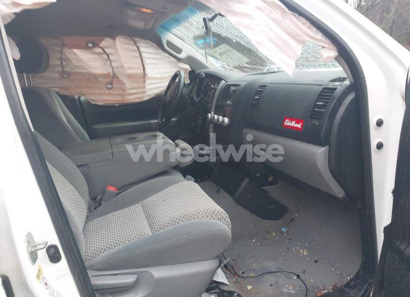 Photo 5 of 2010 Toyota Tundra GRADE 4.6L V8 (VIN 5TFUM5F18AX004390)