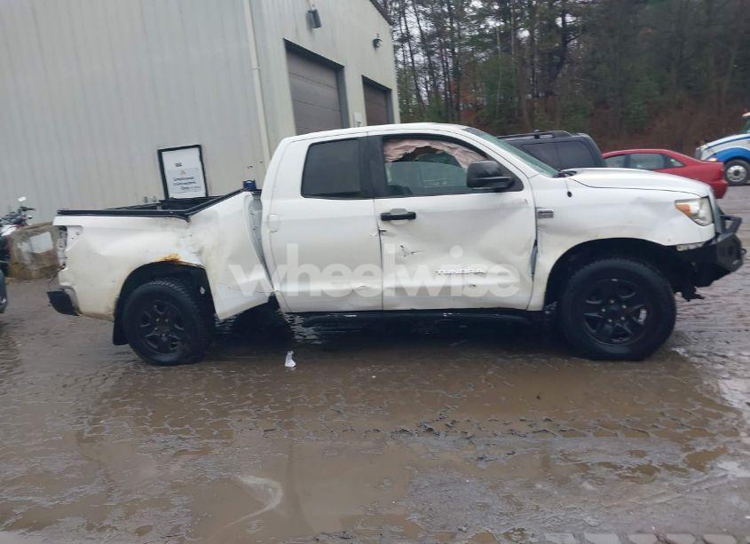 Photo 6 of 2010 Toyota Tundra GRADE 4.6L V8 (VIN 5TFUM5F18AX004390)