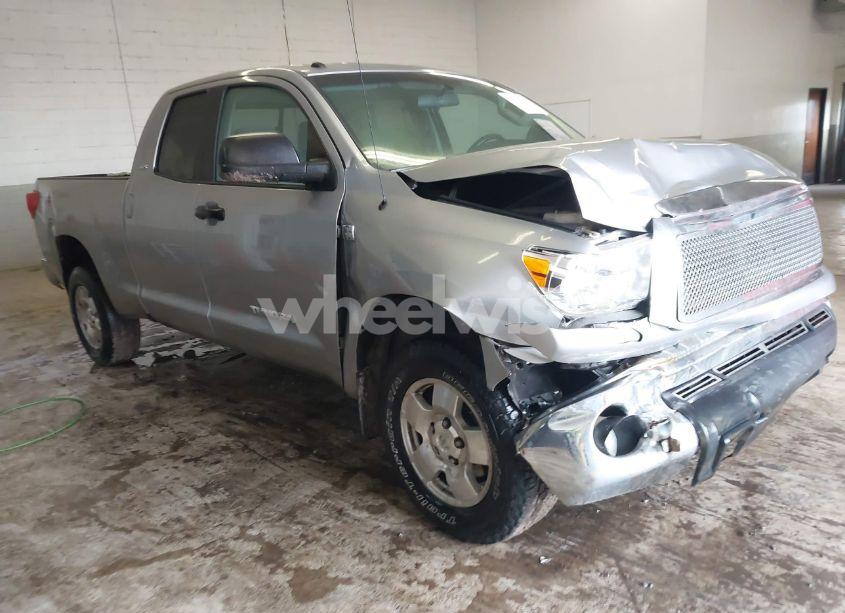 2010 Toyota Tundra GRADE 4.6L V8 (VIN 5TFUM5F18AX005636) main photo