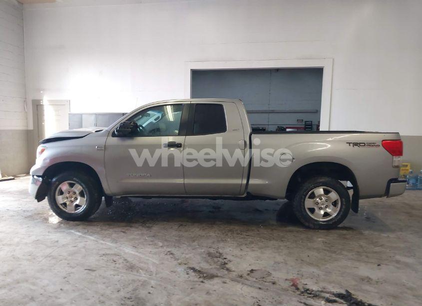 Photo 14 of 2010 Toyota Tundra GRADE 4.6L V8 (VIN 5TFUM5F18AX005636)
