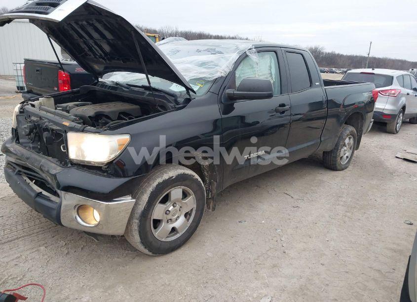 Photo 2 of 2012 Toyota Tundra GRADE 4.6L V8 (VIN 5TFUM5F18CX028952)