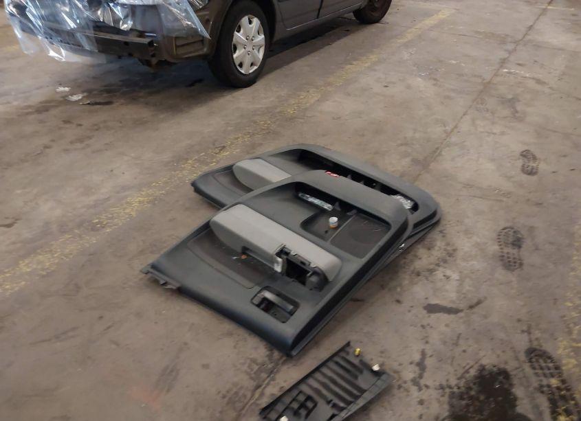 Photo 12 of 2012 Toyota Tundra GRADE 4.6L V8 (VIN 5TFUM5F18CX032015)