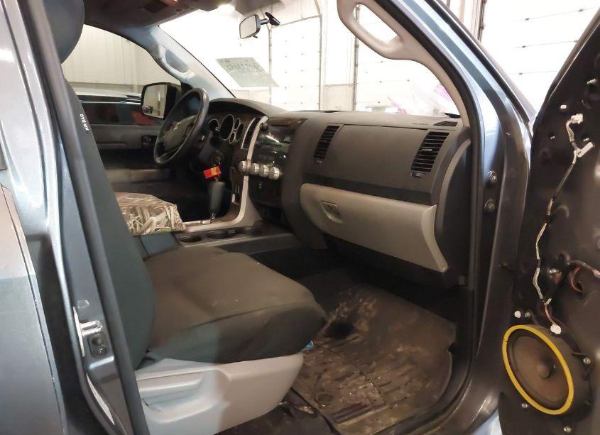 Photo 5 of 2012 Toyota Tundra GRADE 4.6L V8 (VIN 5TFUM5F18CX032015)