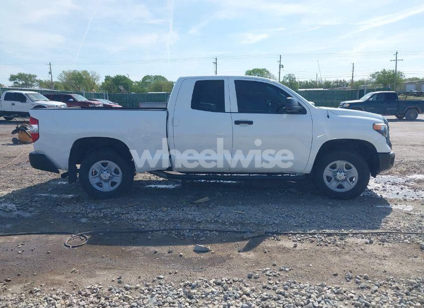 Photo 13 of 2019 Toyota Tundra SR 4.6L V8 (VIN 5TFUM5F18KX081858)