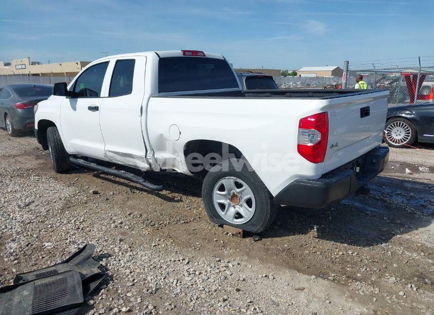 Photo 3 of 2019 Toyota Tundra SR 4.6L V8 (VIN 5TFUM5F18KX081858)