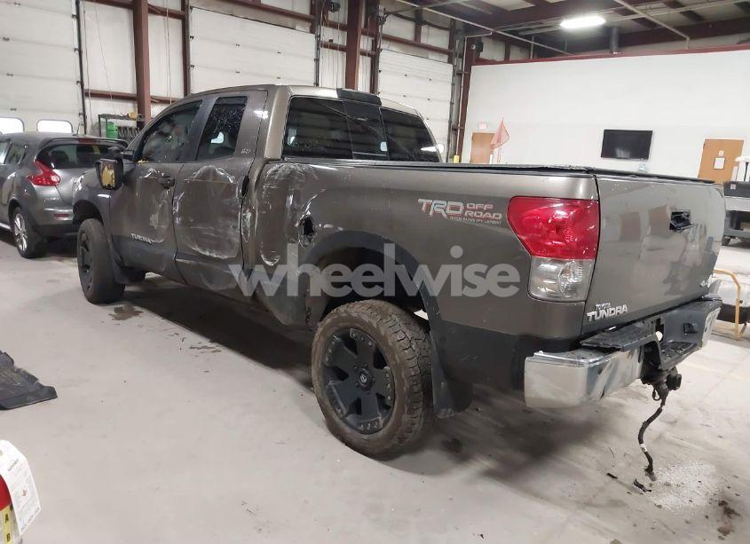 Photo 3 of 2010 Toyota Tundra SR5 4.6L V8 (VIN 5TFUM5F19AX002650)