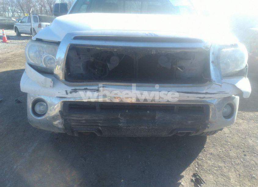 Photo 6 of 2012 Toyota Tundra GRADE 4.6L V8 (VIN 5TFUM5F19CX033108)