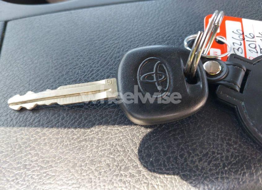 Photo 11 of 2016 Toyota Tundra SR 4.6L V8 (VIN 5TFUM5F19GX068575)