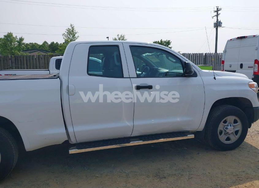 Photo 13 of 2016 Toyota Tundra SR 4.6L V8 (VIN 5TFUM5F19GX068575)