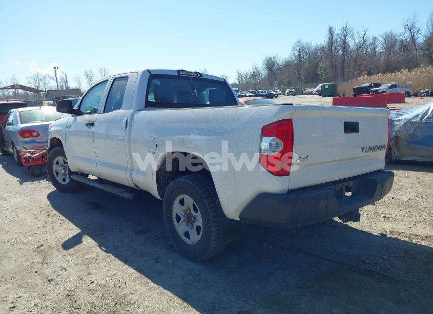 Photo 3 of 2017 Toyota Tundra SR 4.6L V8 (VIN 5TFUM5F19HX072045)