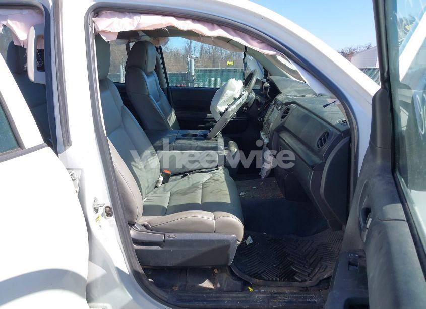 Photo 5 of 2017 Toyota Tundra SR 4.6L V8 (VIN 5TFUM5F19HX072045)