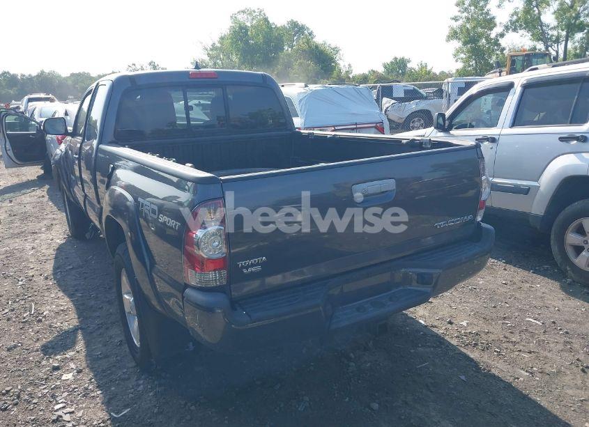 Photo 16 of 2015 Toyota Tacoma BASE V6 (VIN 5TFUU4EN0FX143998)