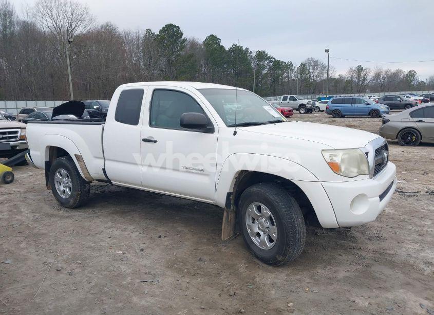 Photo 13 of 2011 Toyota Tacoma ACCESS CAB (VIN 5TFUU4EN1BX017921)