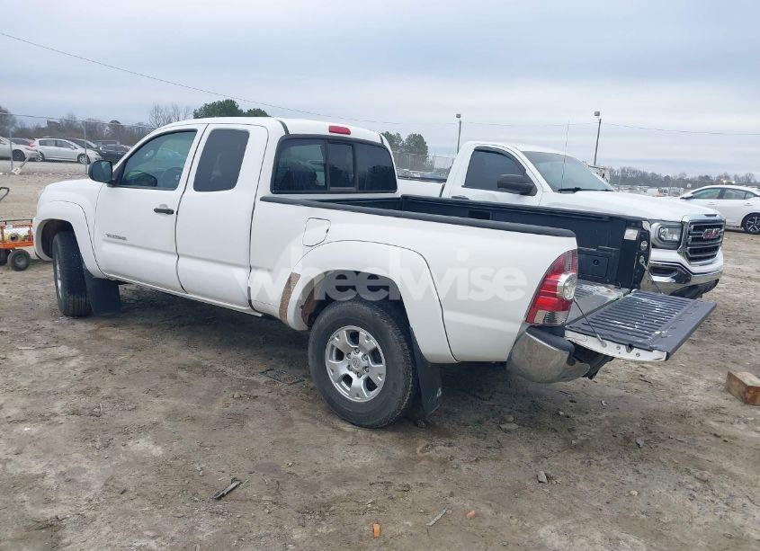 Photo 3 of 2011 Toyota Tacoma ACCESS CAB (VIN 5TFUU4EN1BX017921)