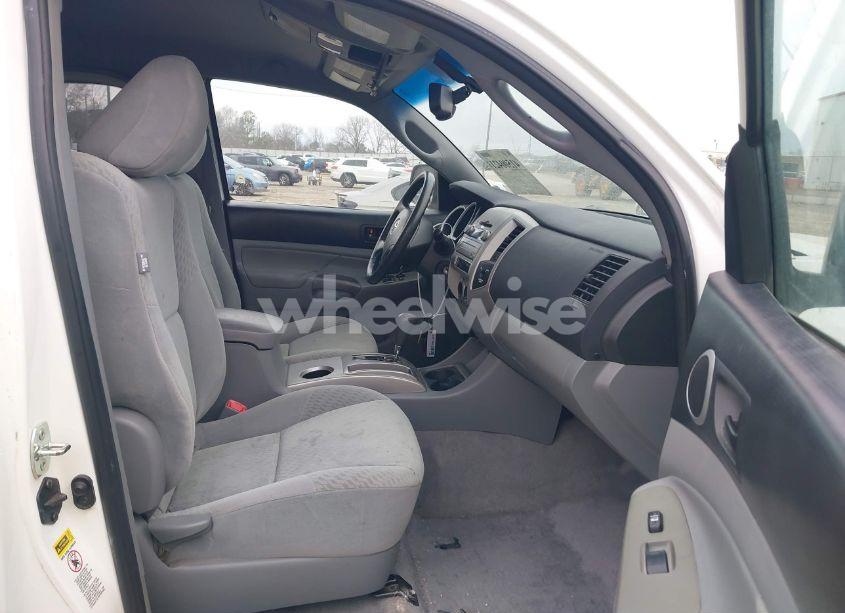 Photo 5 of 2011 Toyota Tacoma ACCESS CAB (VIN 5TFUU4EN1BX017921)