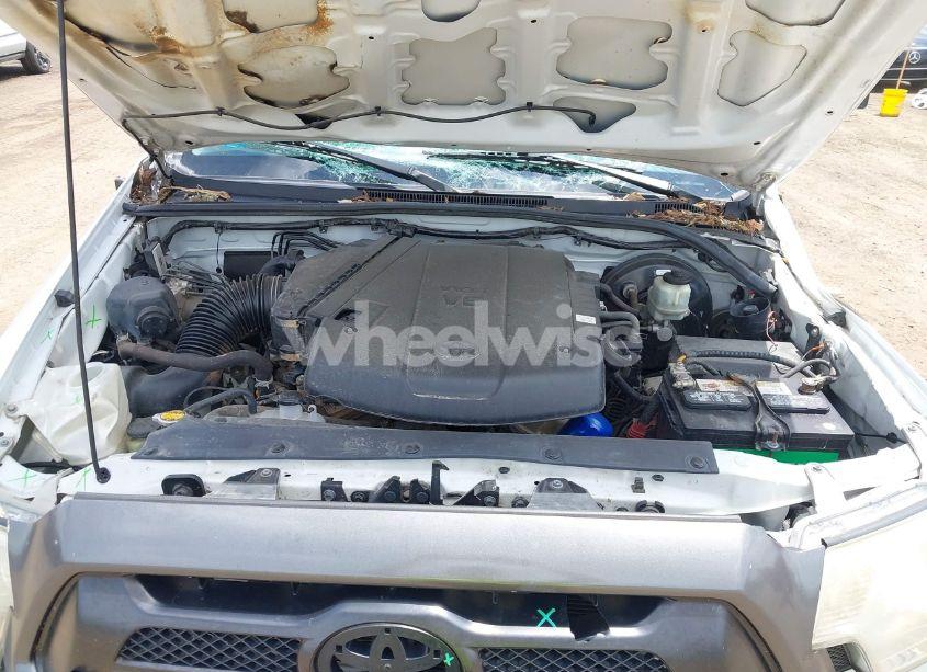 Photo 10 of 2015 Toyota Tacoma BASE V6/TRD PRO (VIN 5TFUU4EN2FX148264)
