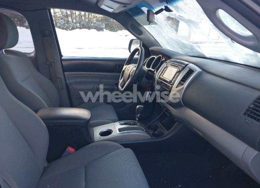 Photo 5 of 2014 Toyota Tacoma (VIN 5TFUU4EN5EX088253)