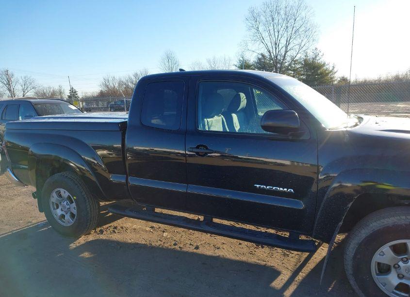 Photo 13 of 2015 Toyota Tacoma ACCESS CAB/TRD PRO (VIN 5TFUU4EN5FX135895)