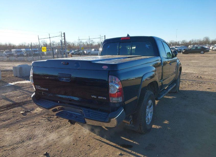 Photo 16 of 2015 Toyota Tacoma ACCESS CAB/TRD PRO (VIN 5TFUU4EN5FX135895)