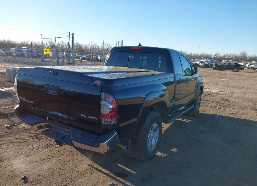 Photo 4 of 2015 Toyota Tacoma ACCESS CAB/TRD PRO (VIN 5TFUU4EN5FX135895)