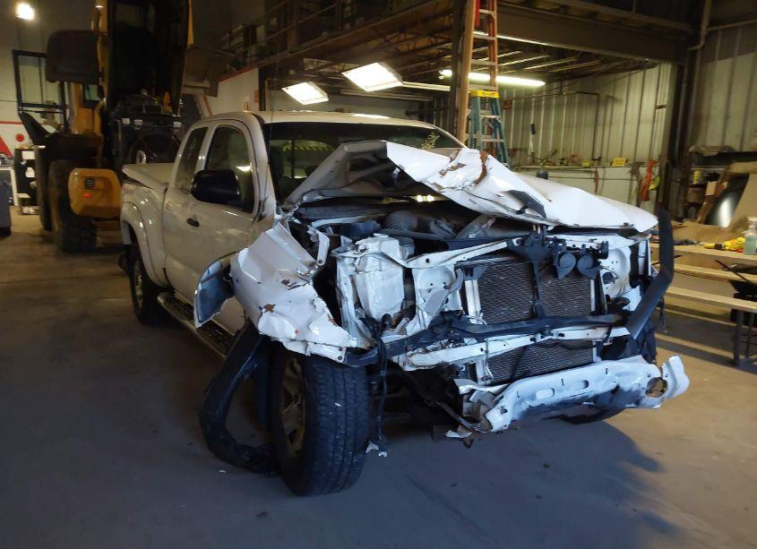 Photo 6 of 2015 Toyota Tacoma BASE V6 (VIN 5TFUU4EN6FX121777)