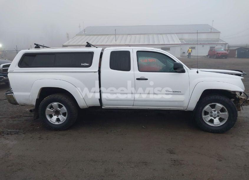 Photo 13 of 2011 Toyota Tacoma ACCESS CAB (VIN 5TFUU4EN8BX019682)