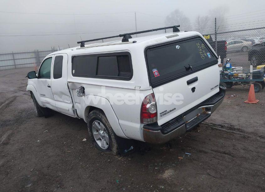 Photo 3 of 2011 Toyota Tacoma ACCESS CAB (VIN 5TFUU4EN8BX019682)