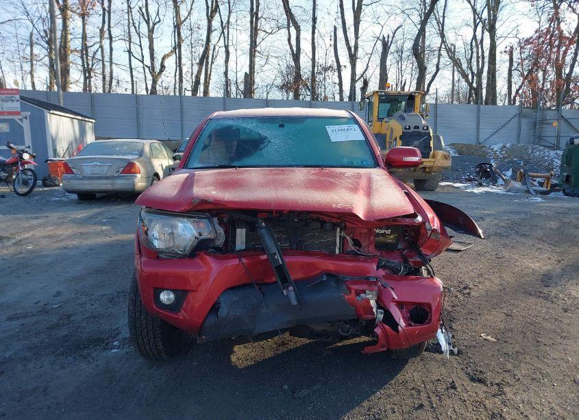 Photo 13 of 2015 Toyota Tacoma BASE V6 (VIN 5TFUU4EN8FX141903)