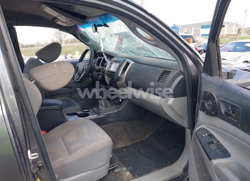 Photo 5 of 2014 Toyota Tacoma BASE V6 (VIN 5TFUU4EN9EX107113)