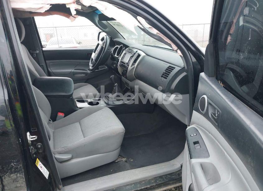 Photo 5 of 2015 Toyota Tacoma ACCESS CAB/TRD PRO (VIN 5TFUU4EN9FX124298)