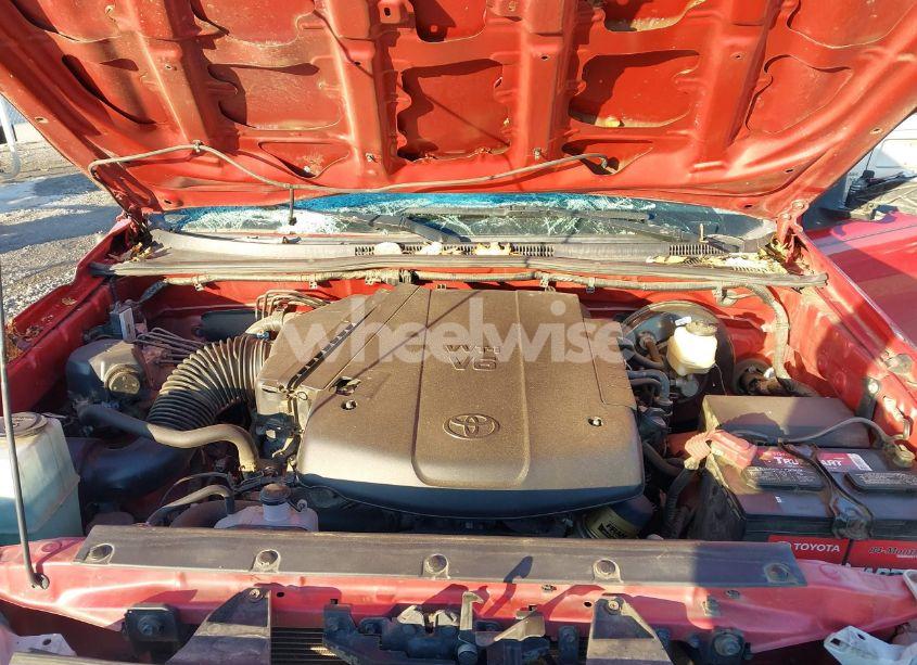 Photo 10 of 2015 Toyota Tacoma ACCESS CAB/TRD PRO (VIN 5TFUU4EN9FX125533)