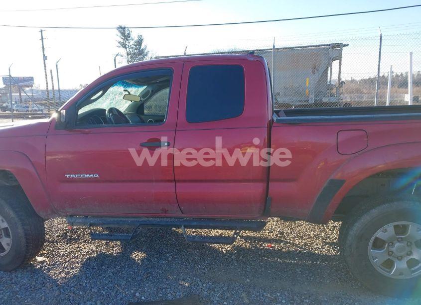 Photo 15 of 2015 Toyota Tacoma ACCESS CAB/TRD PRO (VIN 5TFUU4EN9FX125533)