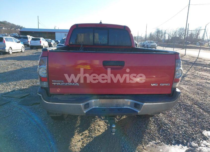 Photo 17 of 2015 Toyota Tacoma ACCESS CAB/TRD PRO (VIN 5TFUU4EN9FX125533)