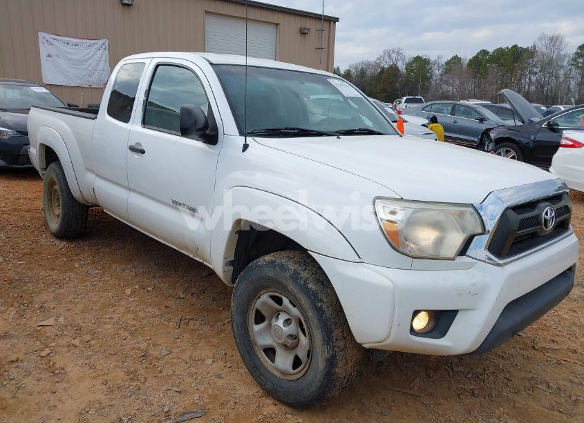 2015 Toyota Tacoma ACCESS CAB/TRD PRO (VIN 5TFUU4EN9FX127038) main photo