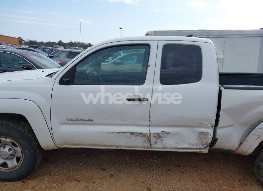 Photo 14 of 2015 Toyota Tacoma ACCESS CAB/TRD PRO (VIN 5TFUU4EN9FX127038)