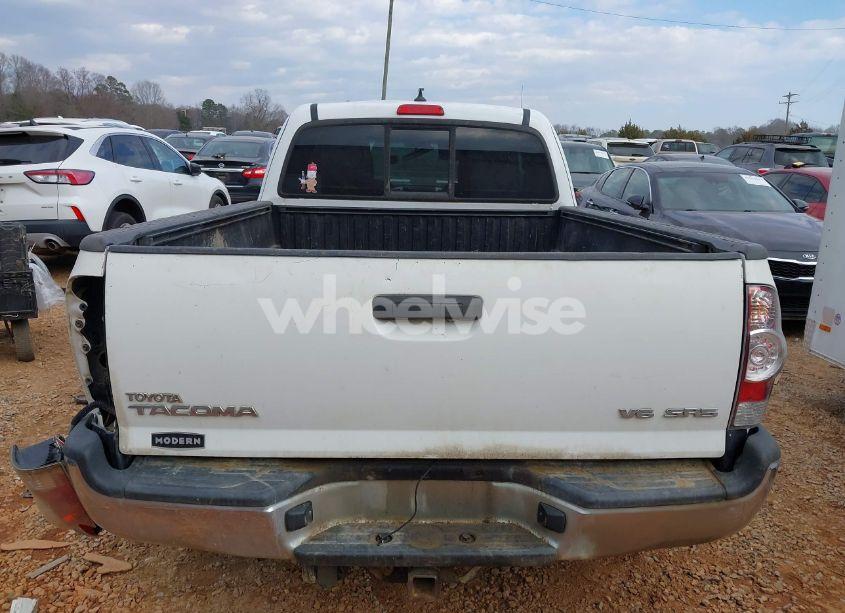 Photo 16 of 2015 Toyota Tacoma ACCESS CAB/TRD PRO (VIN 5TFUU4EN9FX127038)