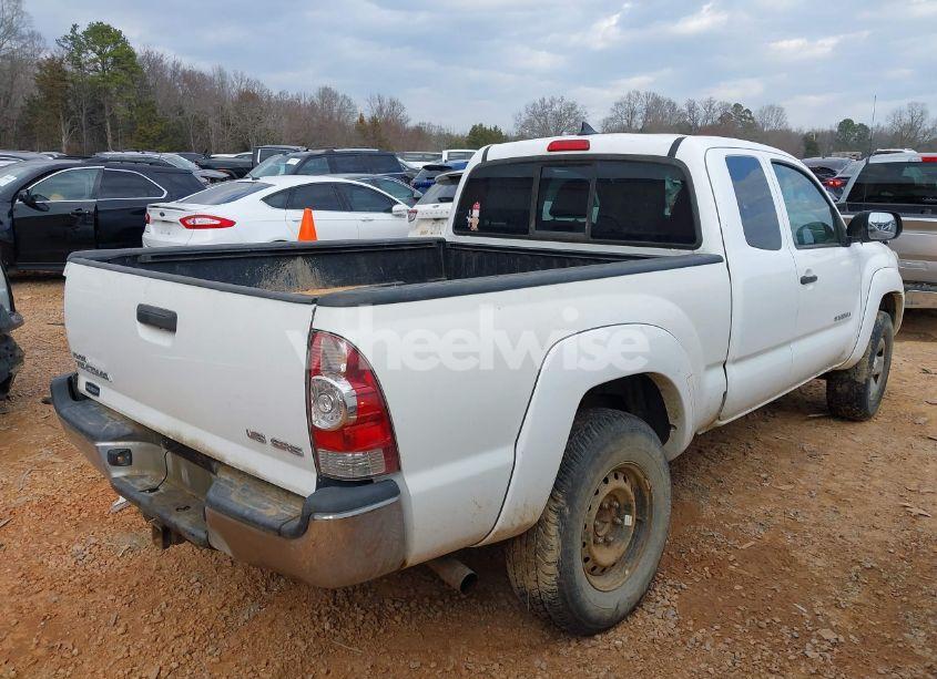 Photo 4 of 2015 Toyota Tacoma ACCESS CAB/TRD PRO (VIN 5TFUU4EN9FX127038)