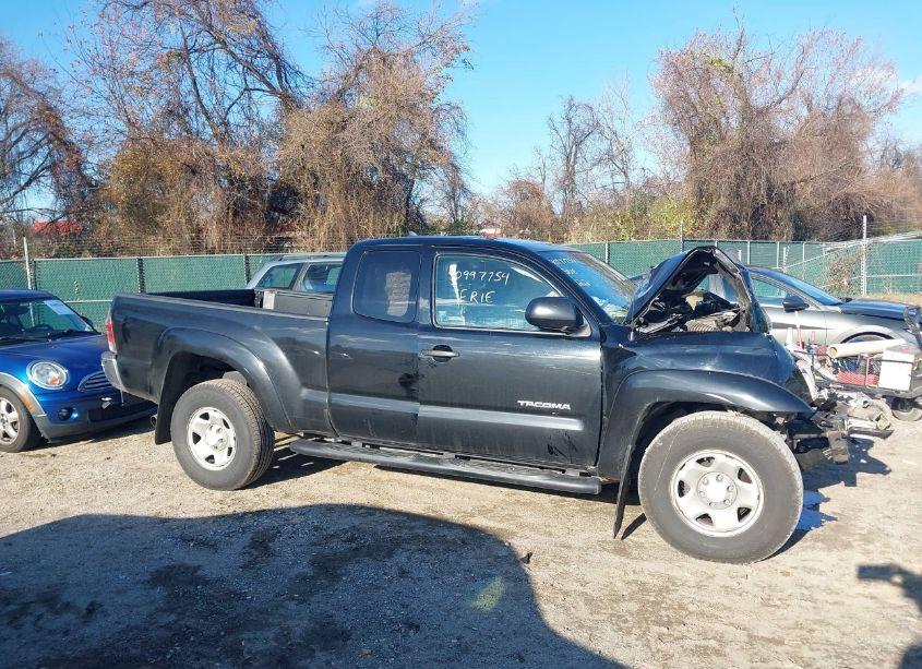 Photo 13 of 2015 Toyota Tacoma ACCESS CAB/TRD PRO (VIN 5TFUU4EN9FX146639)