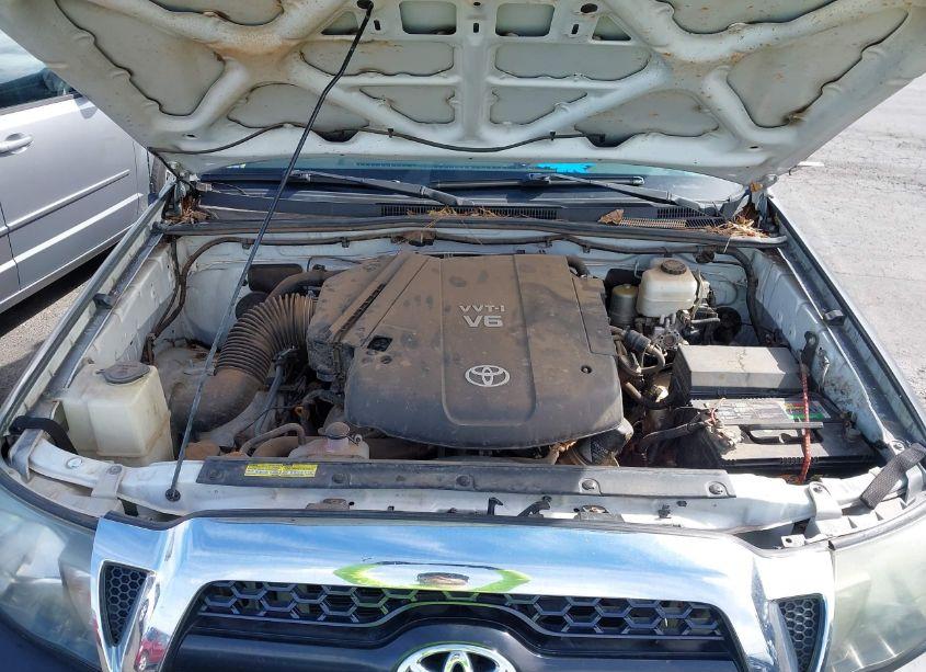 Photo 10 of 2011 Toyota Tacoma BASE V6 (VIN 5TFUU4ENXBX022051)