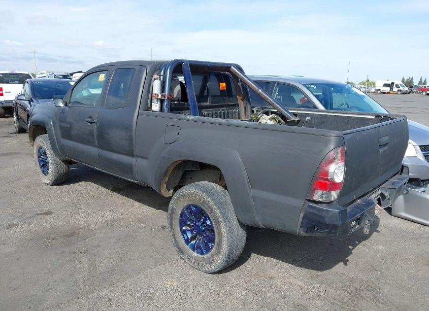 Photo 3 of 2011 Toyota Tacoma BASE V6 (VIN 5TFUU4ENXBX022051)