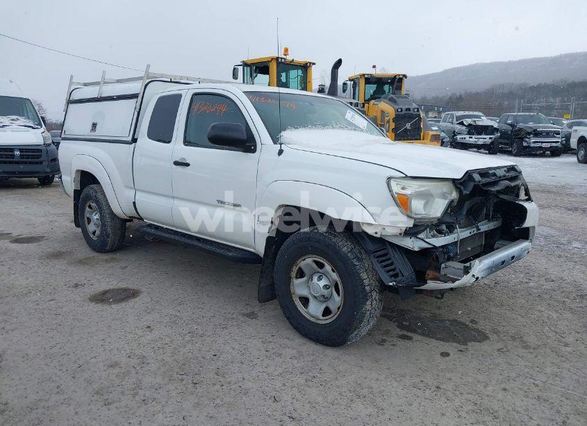 2014 Toyota Tacoma (VIN 5TFUU4ENXEX085672) main photo