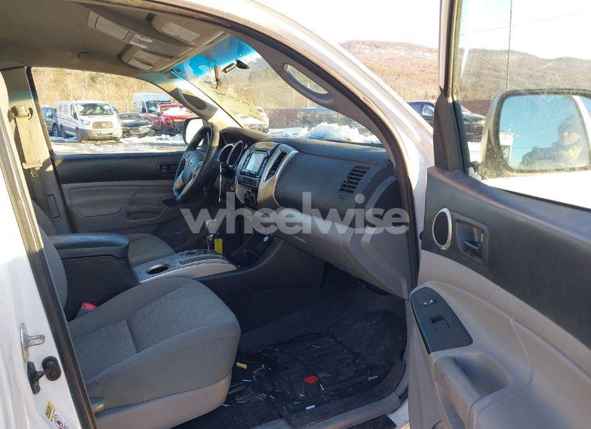 Photo 5 of 2014 Toyota Tacoma (VIN 5TFUU4ENXEX085672)