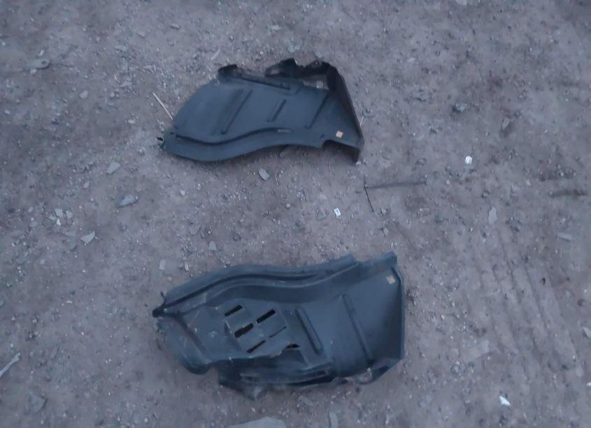 Photo 21 of 2010 Toyota Tundra GRADE 5.7L V8 (VIN 5TFUW5F10AX110360)