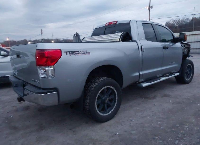 Photo 4 of 2010 Toyota Tundra GRADE 5.7L V8 (VIN 5TFUW5F10AX110360)