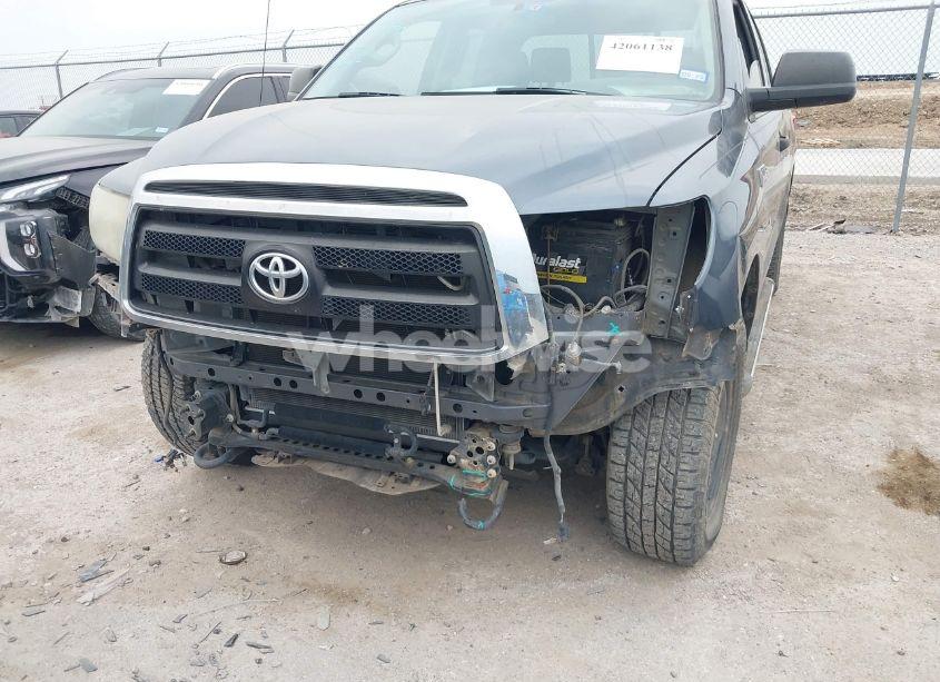 Photo 6 of 2010 Toyota Tundra GRADE 5.7L V8 (VIN 5TFUW5F10AX137509)