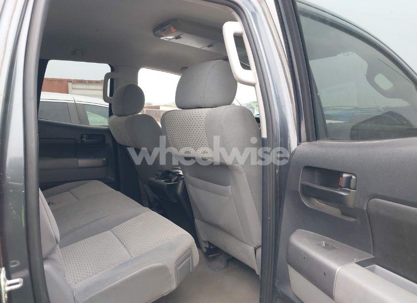 Photo 8 of 2010 Toyota Tundra GRADE 5.7L V8 (VIN 5TFUW5F10AX137509)