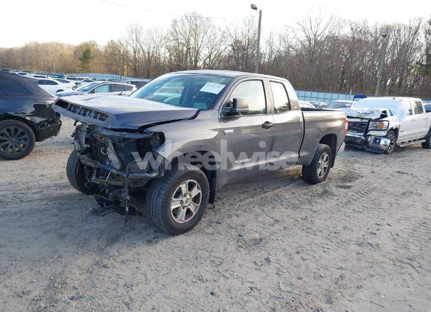 Photo 2 of 2015 Toyota Tundra SR5 5.7L V8 (VIN 5TFUW5F10FX446565)